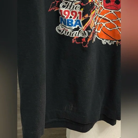 Chicago Bulls 1991 NBA Finals World Champions T-Shirt (Vintage!) Men’s: … - Picture 5 of 6